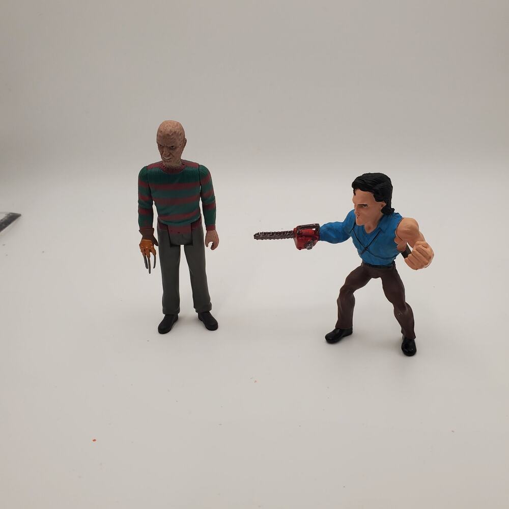 Freddy Krugar Ash Williams Action Figures Funko Reaction Series